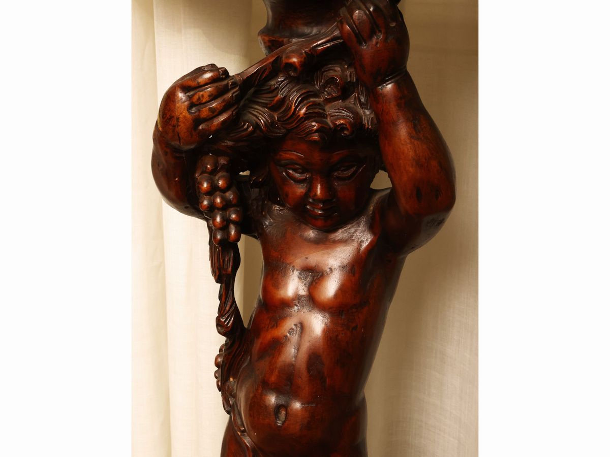 Gueridon Scultorea in Noce