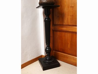 Colonna in Legno Ebanizzato