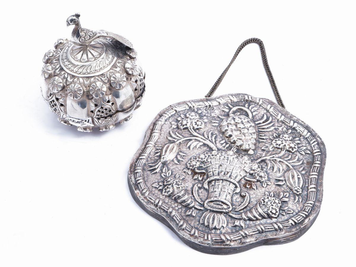 Scatola Portaessenze in Argento, India Inizio del XX Secolo