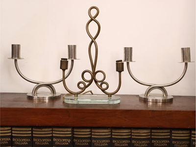Coppia di Candelabri in Metallo Argentato