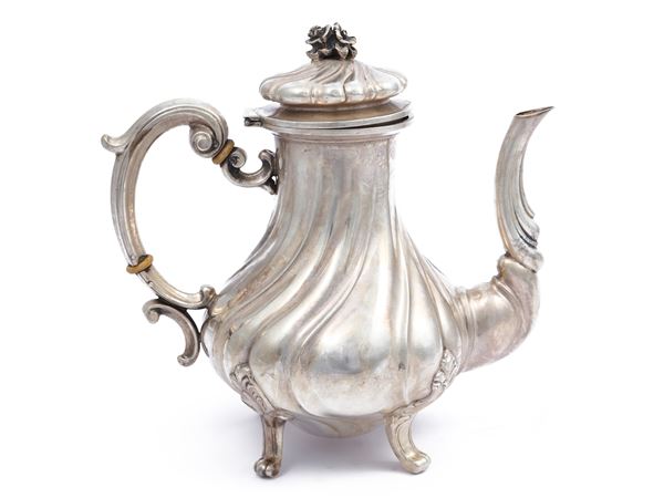 Silver coffee pot  - Auction A florentine house. Between tradition and modernity Silvers - I - - Maison Bibelot - Casa d'Aste Firenze - Milano