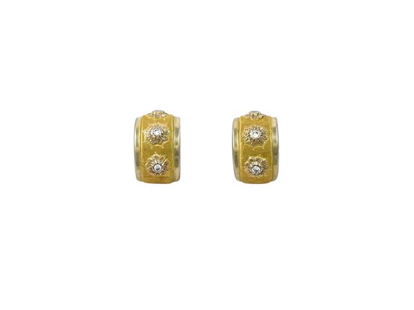Yellow gold earrings with diamonds  - Auction Jewels and Watches - Maison Bibelot - Casa d'Aste Firenze - Milano