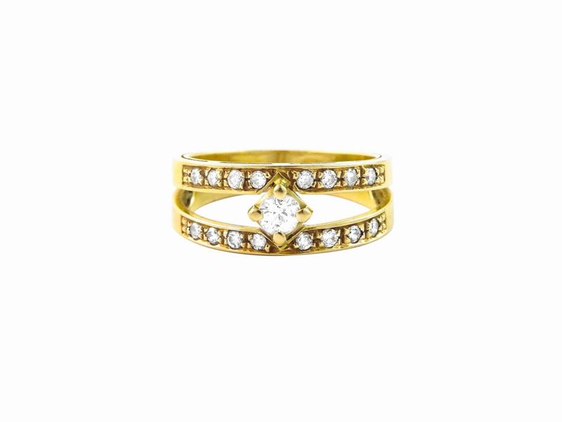 Anello in Oro Giallo con Diamanti