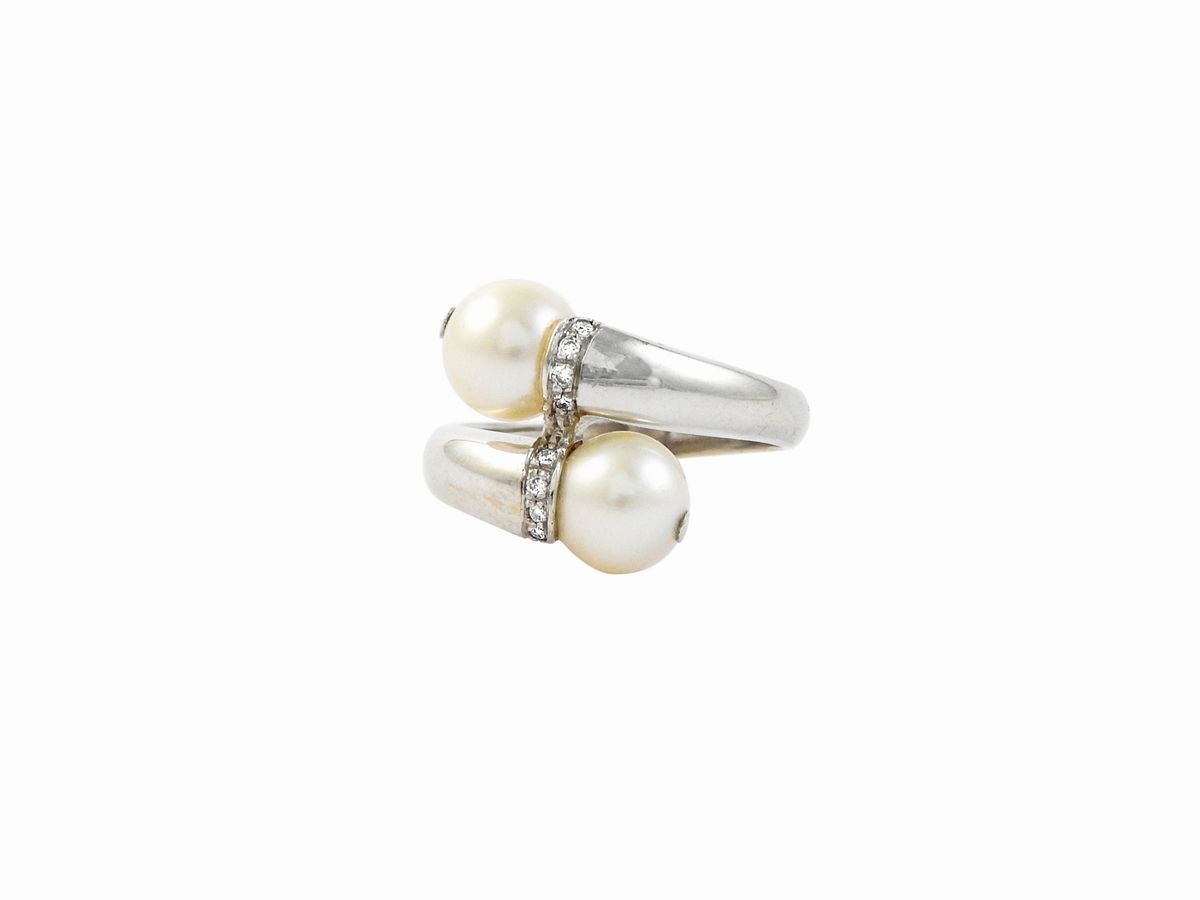 Anello Contrarié in Oro Bianco con Diamanti e Perle Coltivate