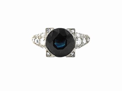 Anello in Platino con Diamanti e Zaffiro