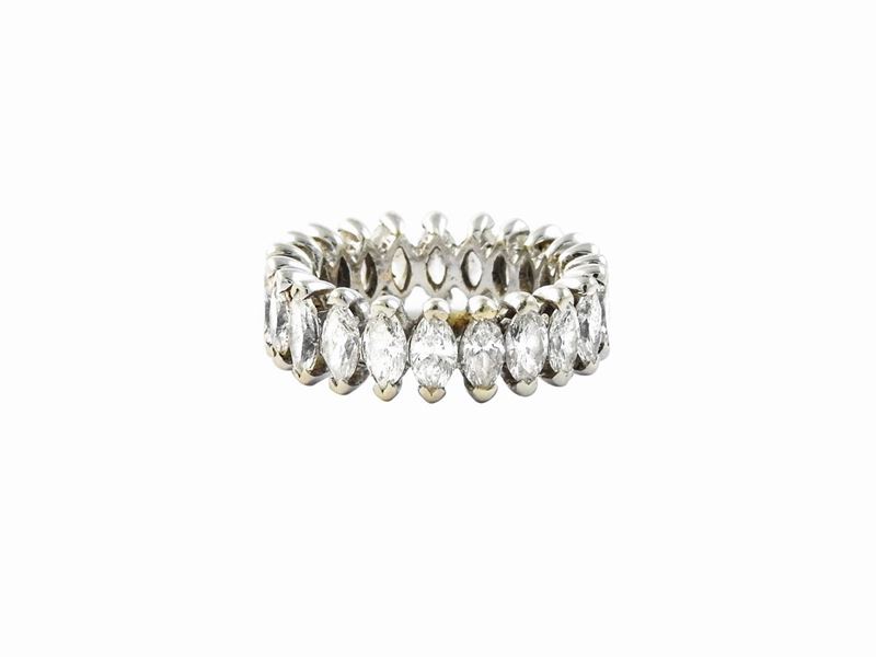 Anello Eternelle in Oro Bianco con Diamanti