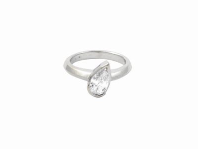 Anello Solitario in Oro Bianco con Diamante