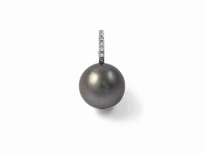 Pendente in Oro Bianco con Diamanti e Perla Tahiti
