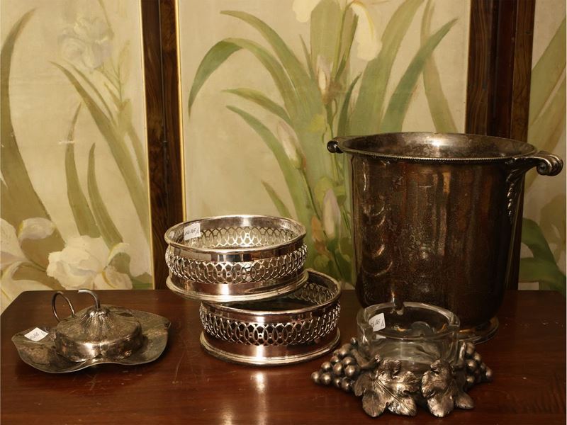 Assortimento di Accessori per la Tavola in Metallo Argentato