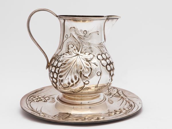 Silver wine jug, Fratelli Fossi Florence  - Auction A florentine house. Between tradition and modernity Silvers - I - - Maison Bibelot - Casa d'Aste Firenze - Milano