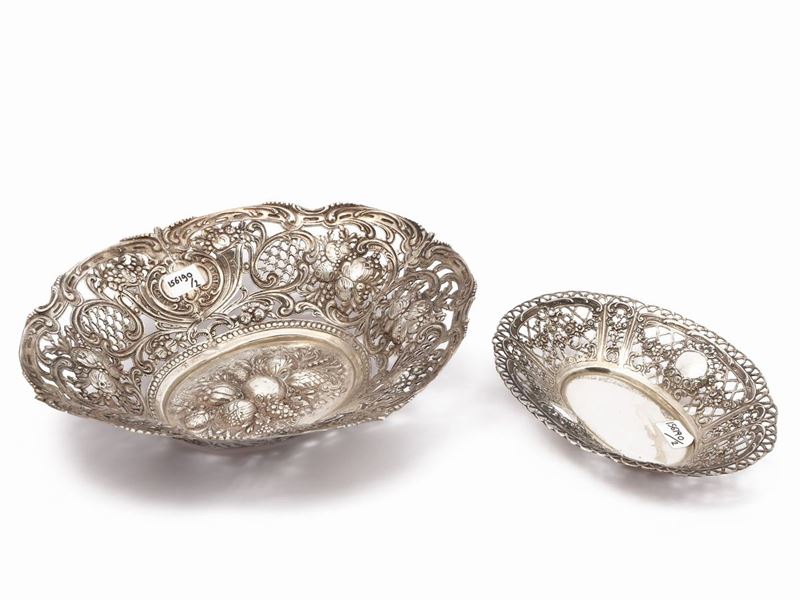 Due Cestini Porta Bonbon in Argento D'epoca