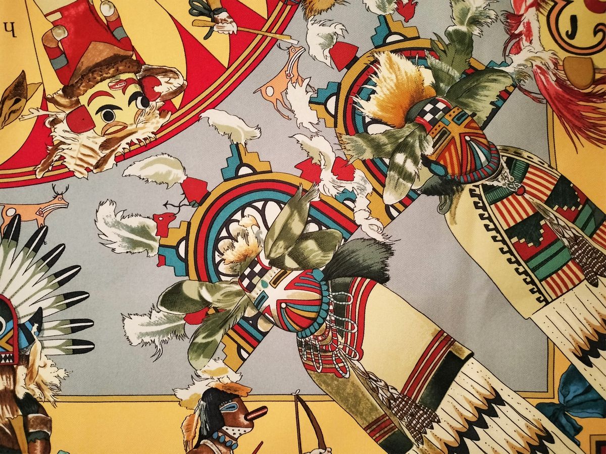 Hermès,"kachinas", Foulard in Seta