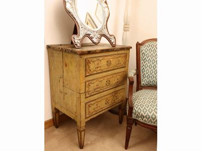 Comodino in Legno Laccato Color Crema