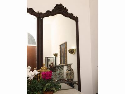 Alta Specchiera Fondo Sala con Cornice in Legno Tenero