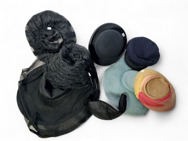 Lot of vintage hats  - Auction Vintagemania - Maison Bibelot - Casa d'Aste Firenze - Milano
