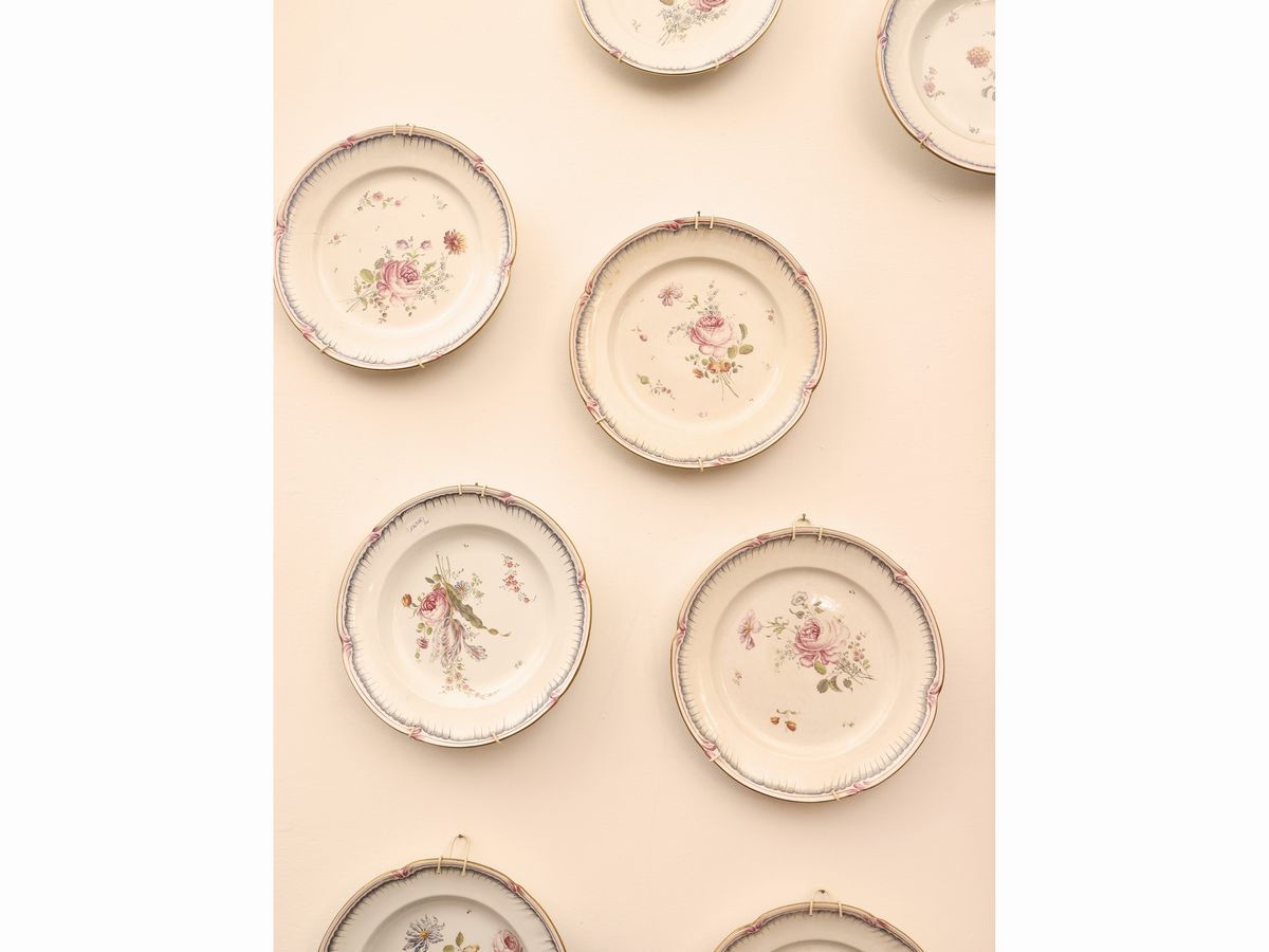 Serie Ventuno Piatti Decorativi in Maiolica, Luneville China