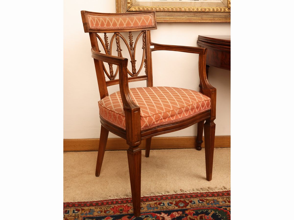 Poltroncina e Sedia En Pendant in Noce