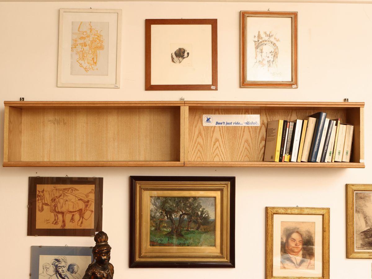 Armadio Basso in Legno Chiaro di Foggia Moderna