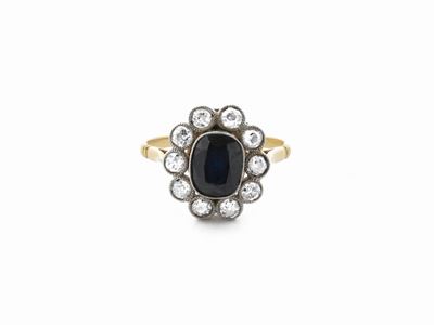 Anello in Oro Giallo e Argento con Diamanti e Zaffiro
