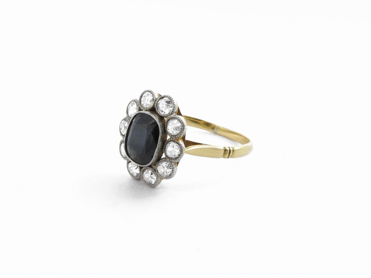 Anello in Oro Giallo e Argento con Diamanti e Zaffiro