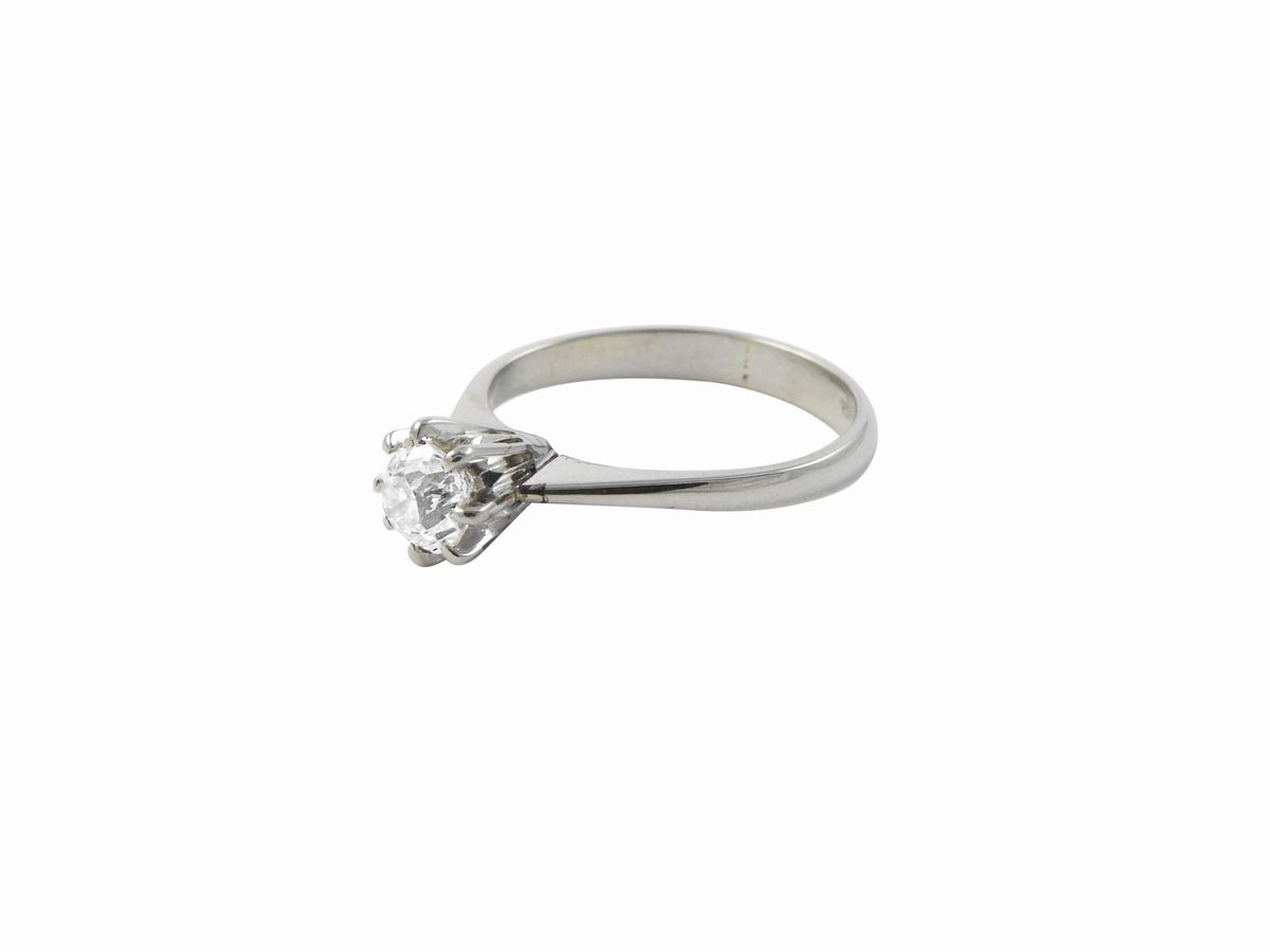 Anello Solitario in Oro Biano con Diamante