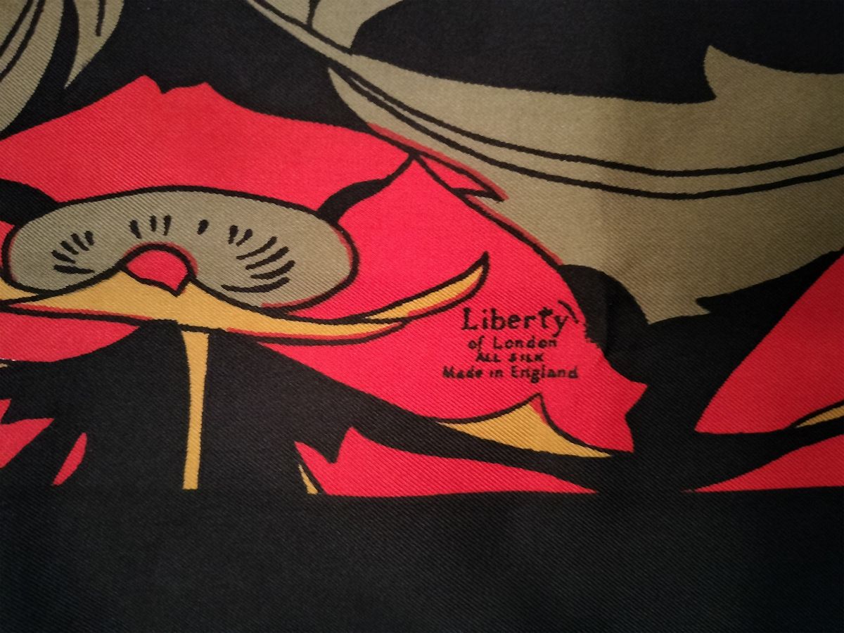 Liberty Of London, Foulard in Seta