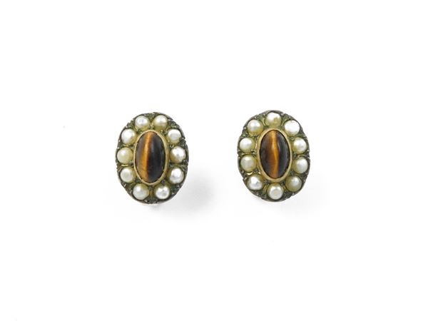 Yellow gold and silver earrings with tiger's eye quartz and micropearls