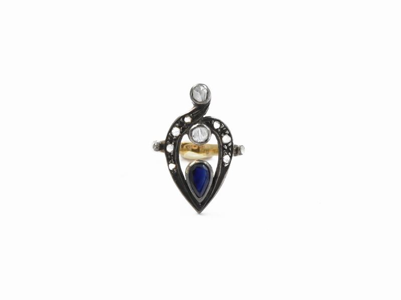 Anello in Oro e Argento con Diamanti e Zaffiro
