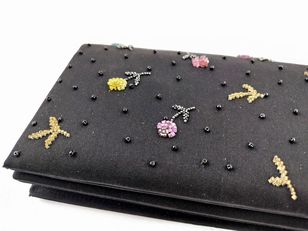 Pochette da Sera in Raso Nero con Fiori in Perline Colorate