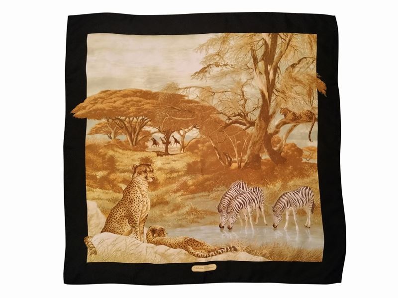 Salvatore Ferragamo, Foulard in Seta