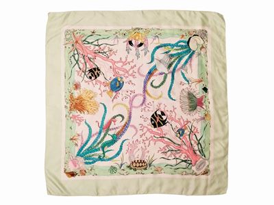 Gucci, Due Foulard in Seta