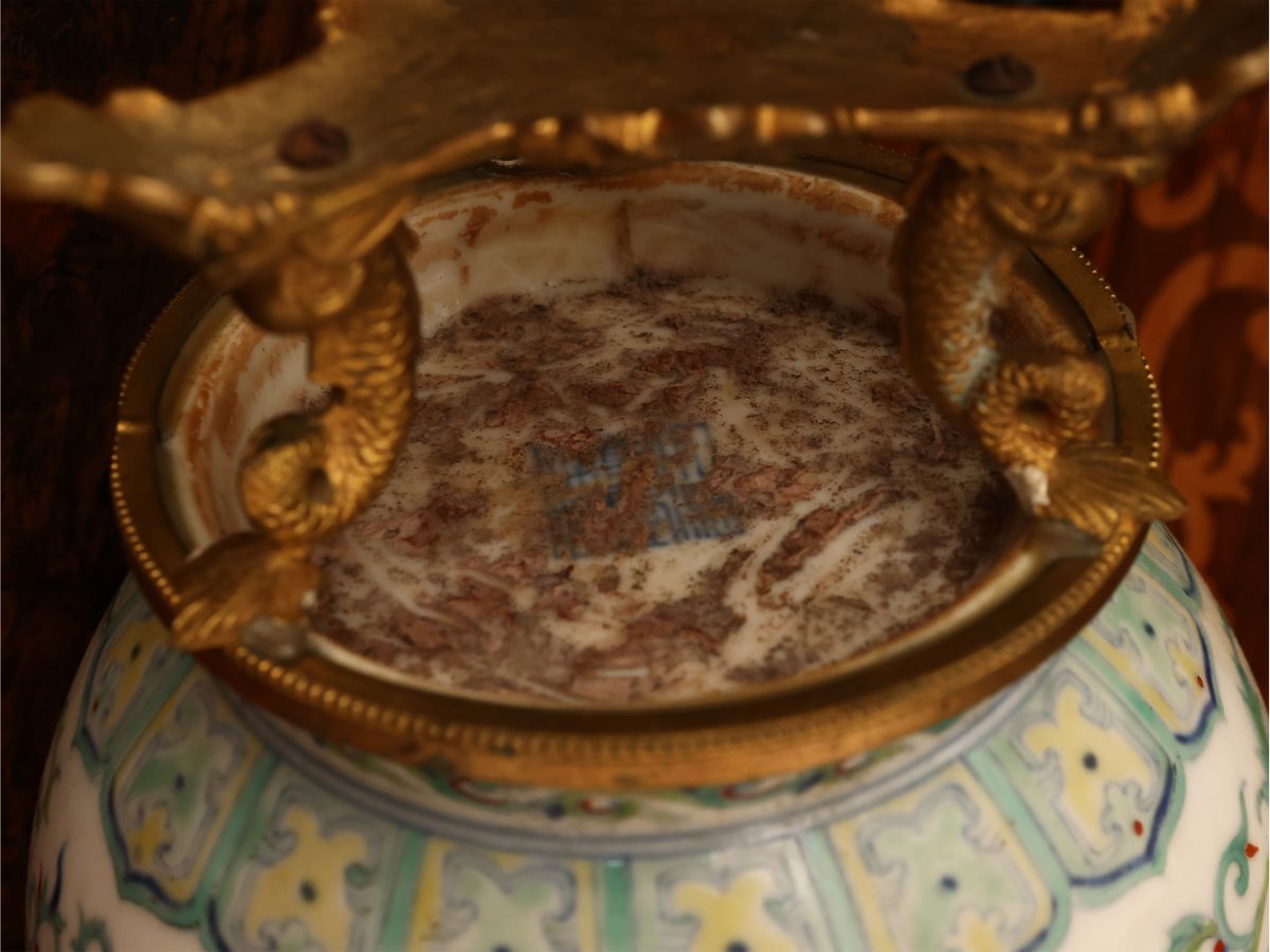 Vaso a Bottiglia in Porcellana