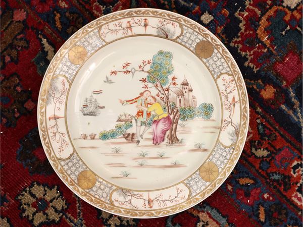 Porcelain plate with polychrome and gold enamel decoration