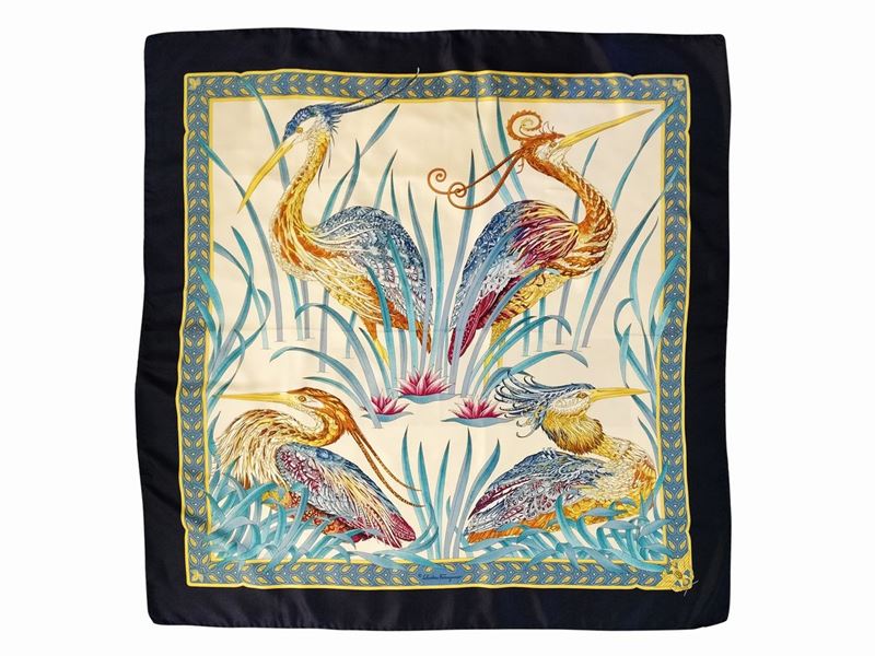 Salvatore Ferragamo, Foulard in Seta