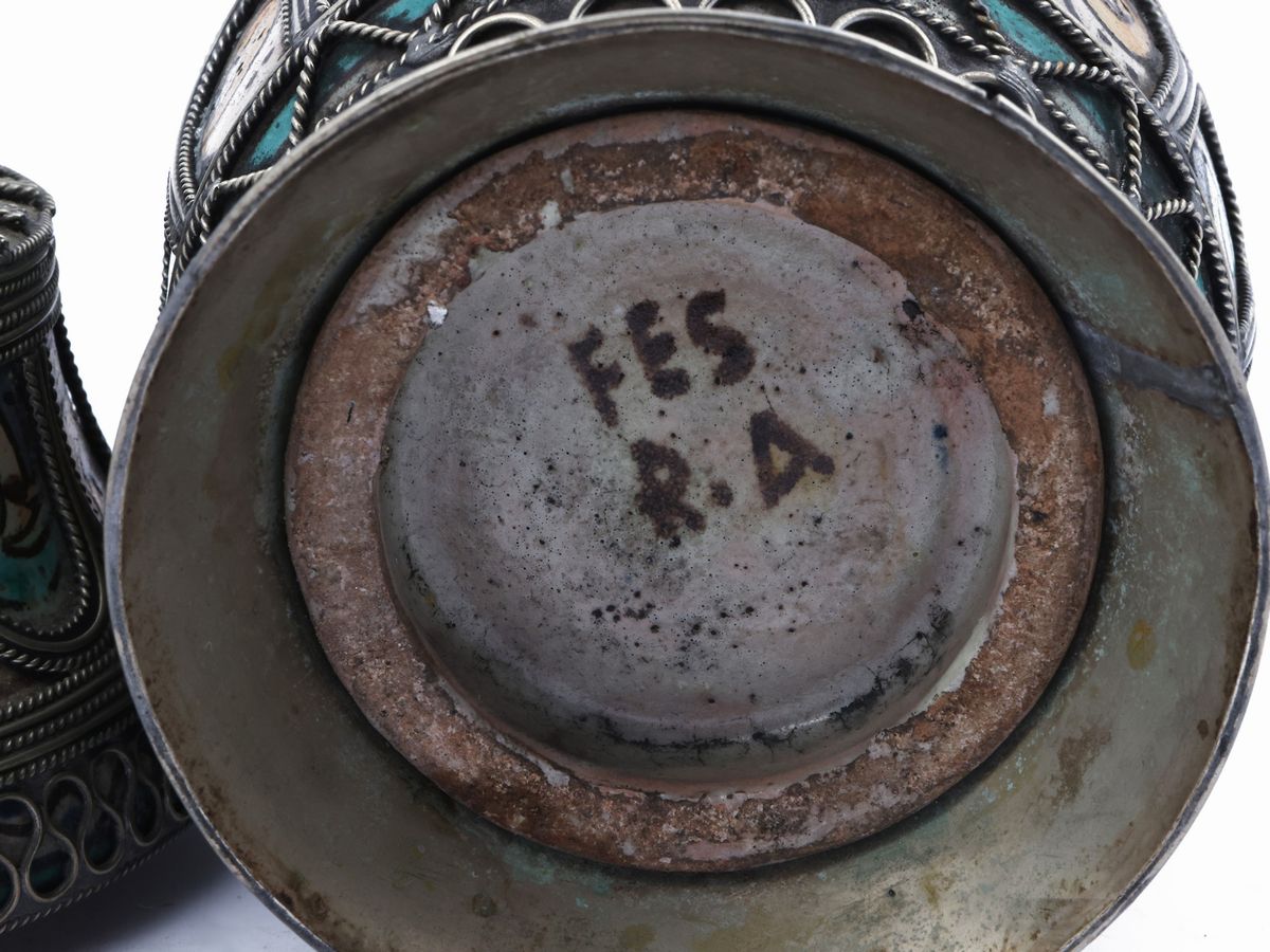 Vaso in Metallo e in Ceramica Smaltata