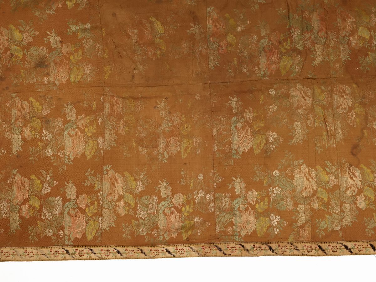 Grande Paliotto in Broccato di Seta, XVIII Secolo