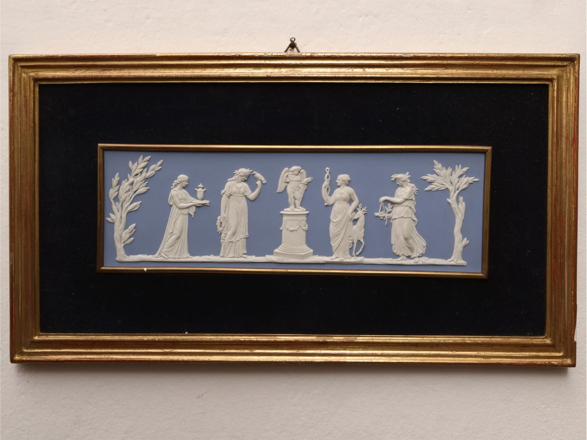 Serie di Cinque Placche in Biscuit Azzurro, Wedgwood