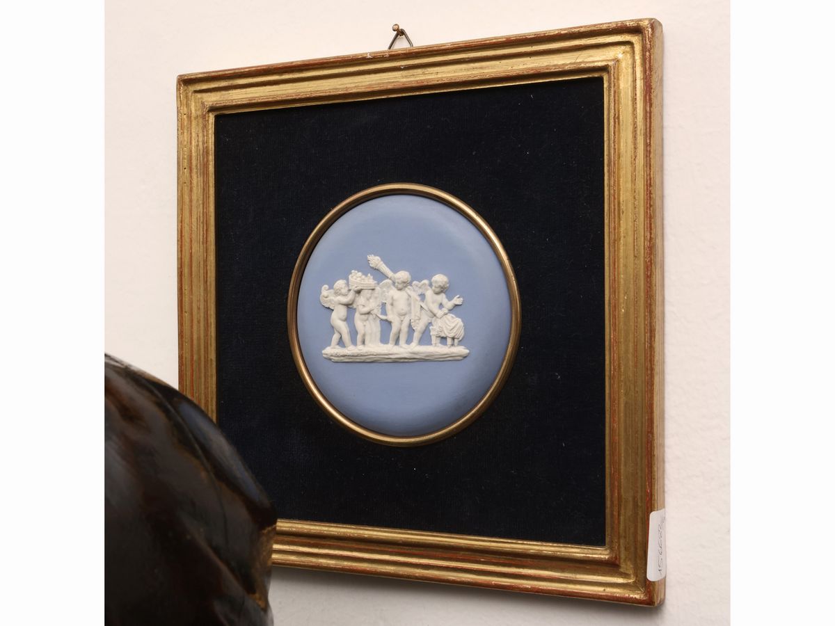 Serie di Cinque Placche in Biscuit Azzurro, Wedgwood
