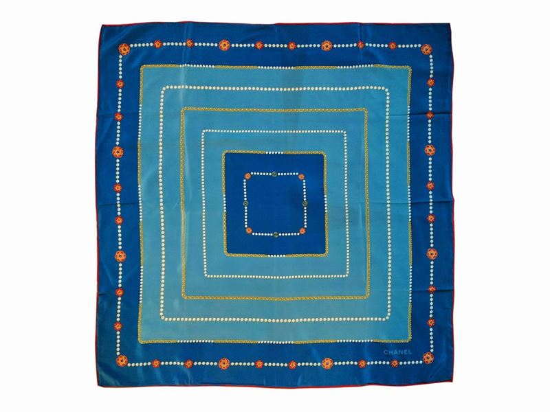 Chanel, Due Foulard in Seta