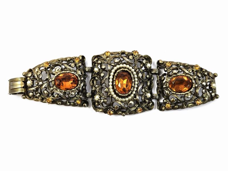 Grande Bracciale a Piastre con Motivo Floreale