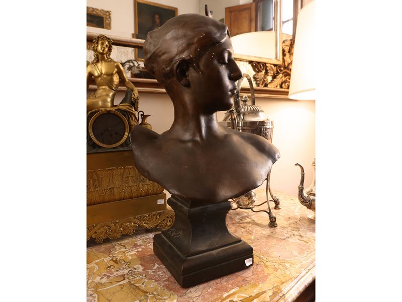 Busto in Gesso Raffigurante Diana
