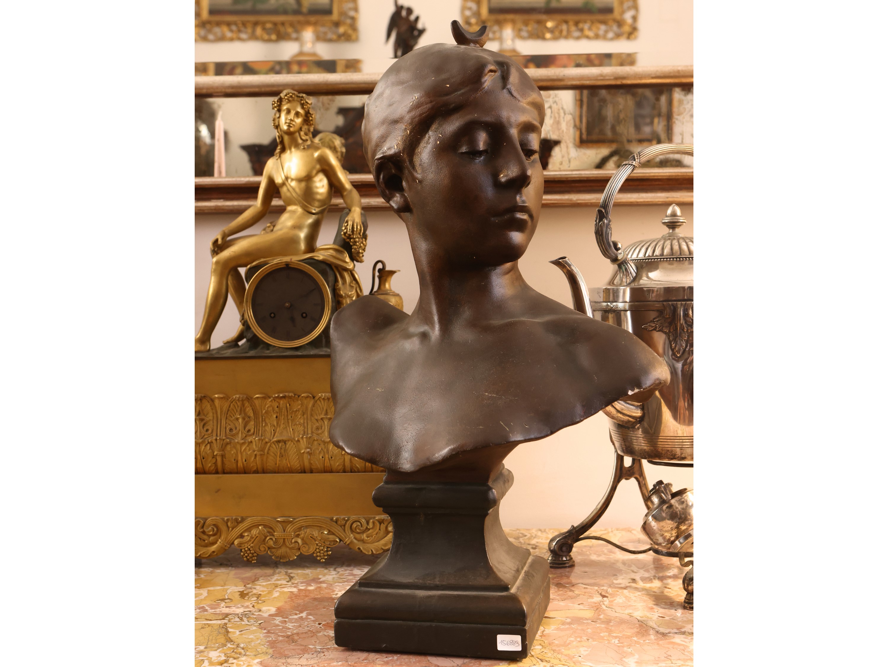 Busto in Gesso Raffigurante Diana