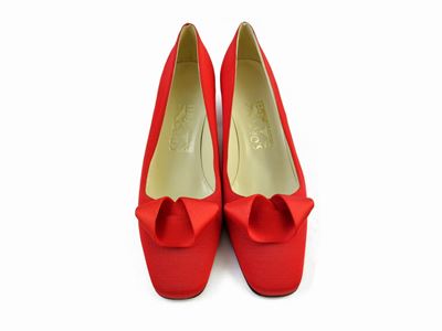 Salvatore Ferragamo Limited Edition, Decolletè in Gros Rosso
