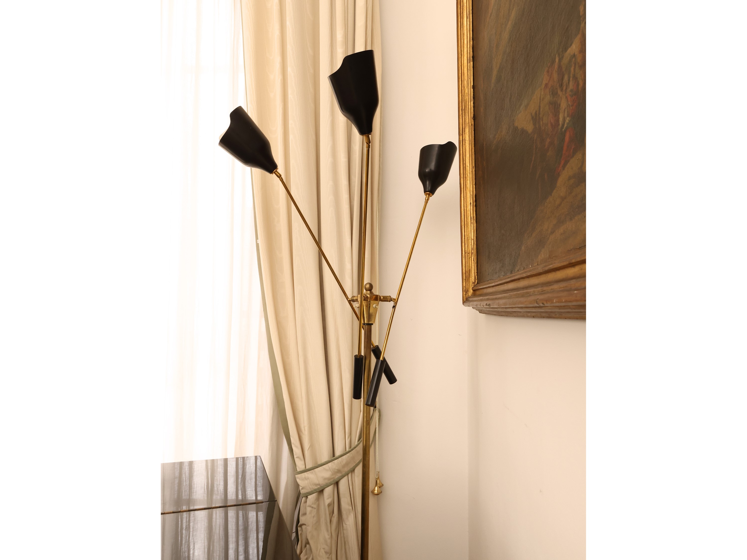 Lampada da Terra in Ottone e Metallo Laccato Nero