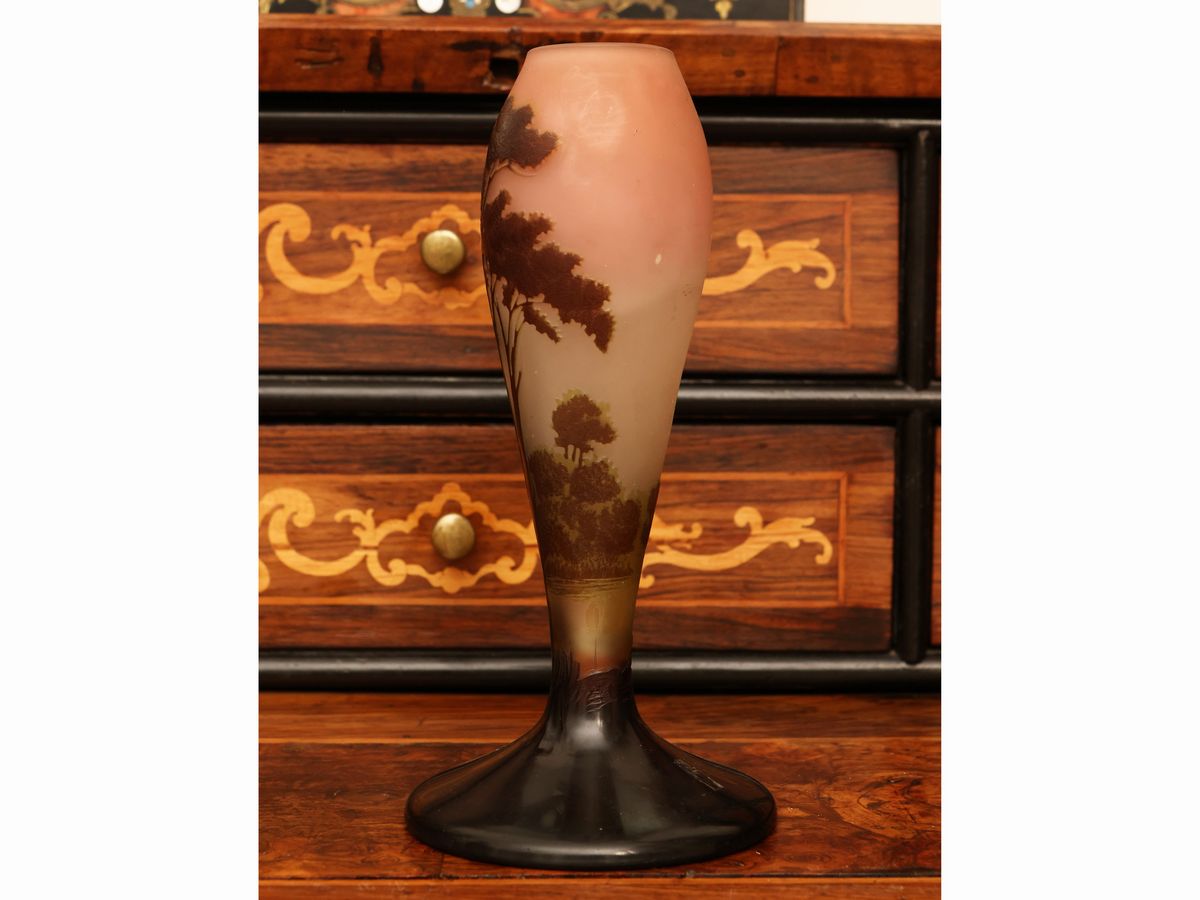 Vaso Gallè in Vetro Doppio sui Toni Sfumati dal Verde al Rosa