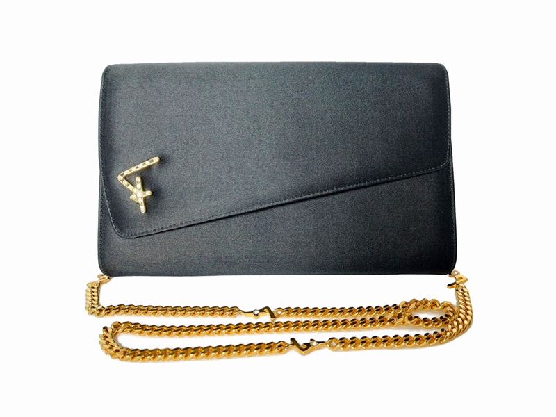 Salvatore Ferragamo, Pochette da Sera in Raso Nero