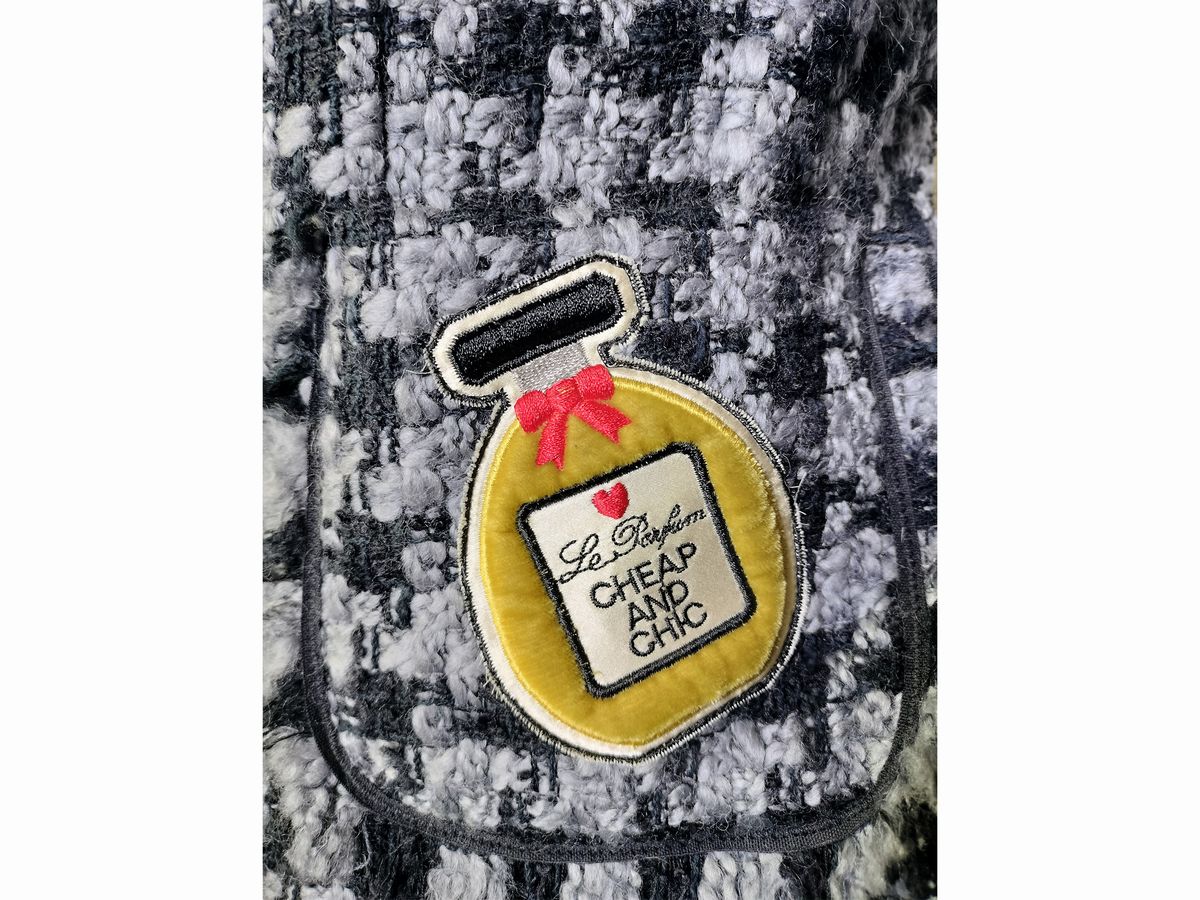 Moschino Cheap And Chic, Composé