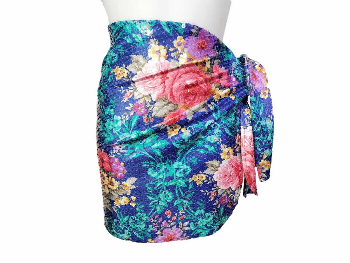 Una Maglia, un Top a Corpino ed una Gonna