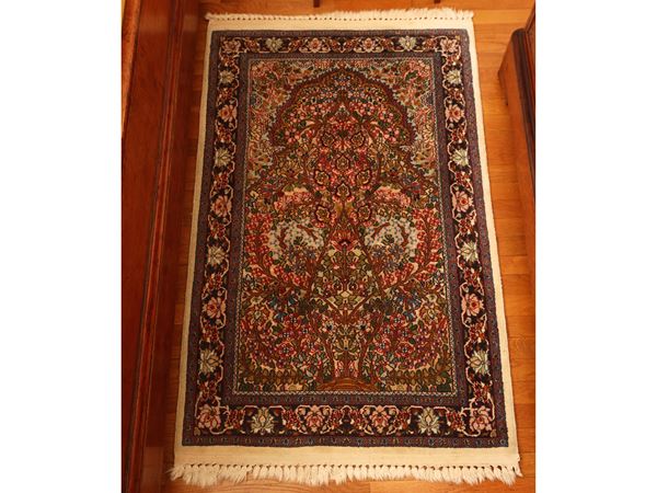 Kirman Persian carpet
