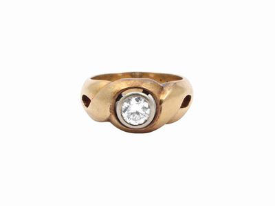Anello Solitario in Oro Giallo e Bianco con Diamante